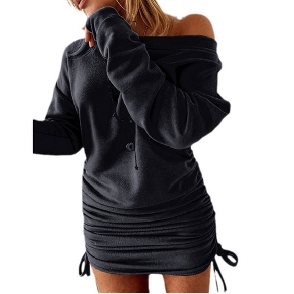 Dresses & Skirts - Long sleeve scrunch dress